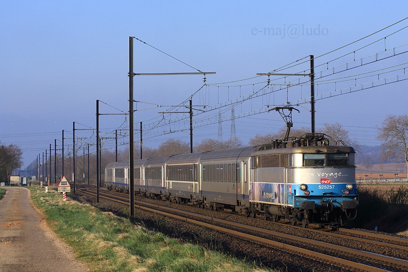 BB 25257(1).JPG